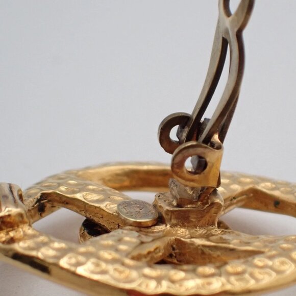 CHANEL CC Logo Button Earrings 96P Clip-On Gold France Vintage 32RL276 - Picture 7 of 10